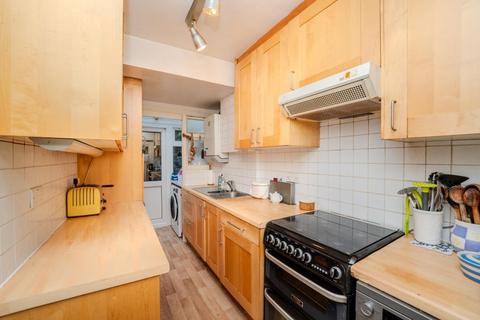 19 Bispham Road, London, NW10 7HB