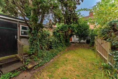 19 Bispham Road, London, NW10 7HB