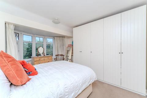 19 Bispham Road, London, NW10 7HB