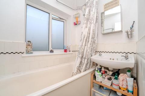 19 Bispham Road, London, NW10 7HB