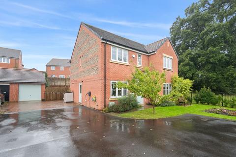 5 bedroom detached house for sale, Waterman Lane, Salisbury SP2