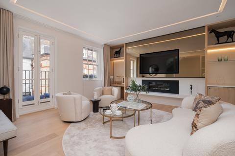 4 bedroom mews for sale, Grosvenor Crescent Mews Belgravia London