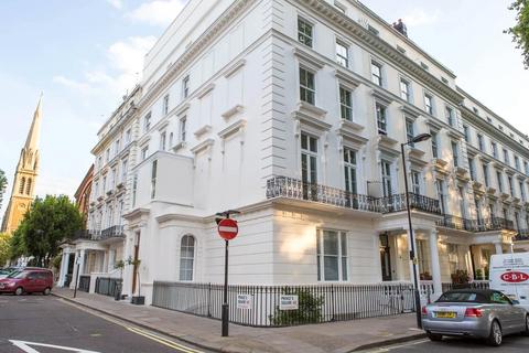 1 bedroom apartment to rent, 20 Princes Square, London W2