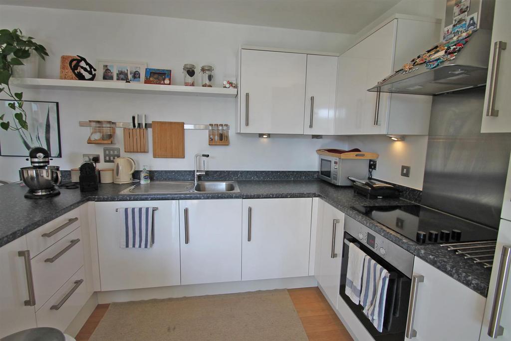 Kitchen area.JPG