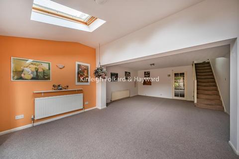 3 bedroom terraced house for sale, Moss Hall Grove, North Finchley