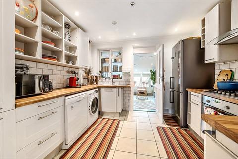 4 bedroom terraced house for sale, Billet Road, London