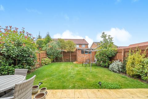 17 Mallard Crescent, Caddington, Luton, LU1 4FG