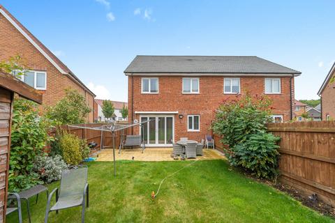 17 Mallard Crescent, Caddington, Luton, LU1 4FG