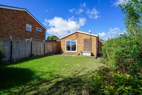 4 bedroom detached bungalow for sale, Alwins Field, Linslade, Leighton Buzzard