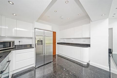 undefined, Kimberley Road, London E4
