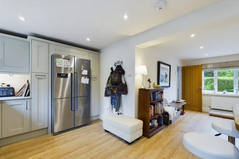 Honeysuckle Cottage Brimpton Road, Baughurst, Tadley, RG26 5JJ