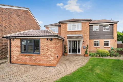 4 bedroom detached house for sale, Shepherds Close, Orpington BR6