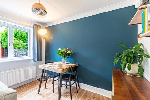 10 Cherry Grove, Leeds, LS6 2WA