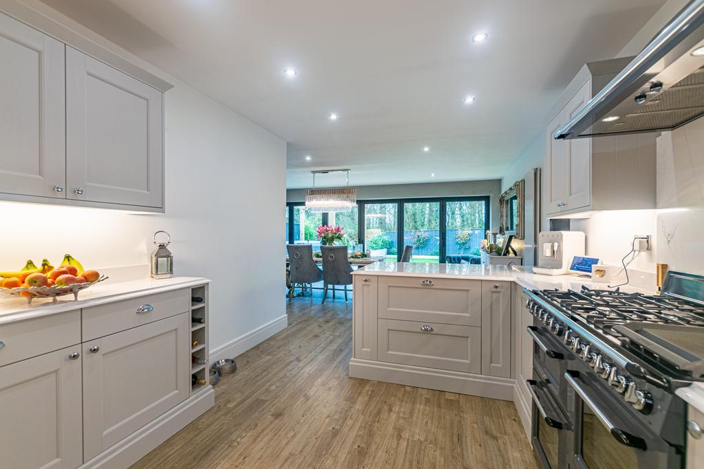 Kitchen Dining Room 5
