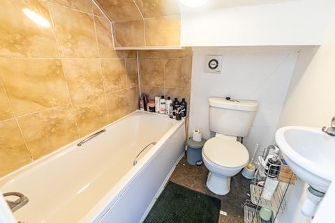 5 John Street, Leeds, LS6 1JE