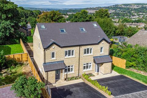 4 bedroom semi-detached house for sale, Thackley BD10