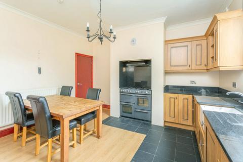 30 Ashdown Road, Wakefield, WF1 5LU