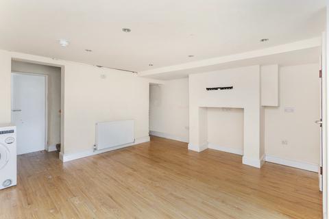 30 Ashdown Road, Wakefield, WF1 5LU