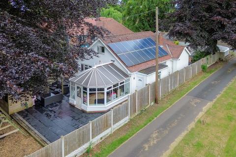 4 bedroom detached bungalow for sale, Doncaster DN5