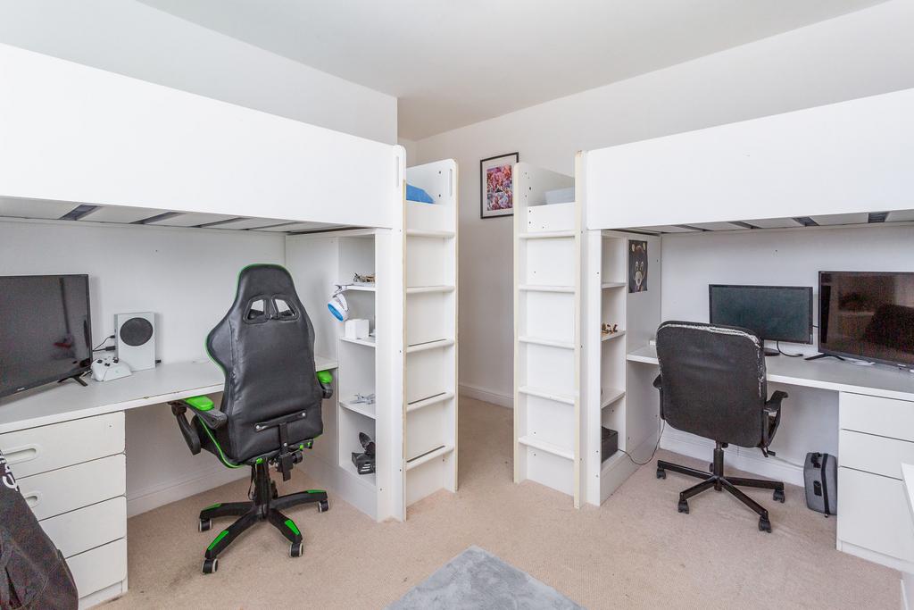 Bedroom 2a