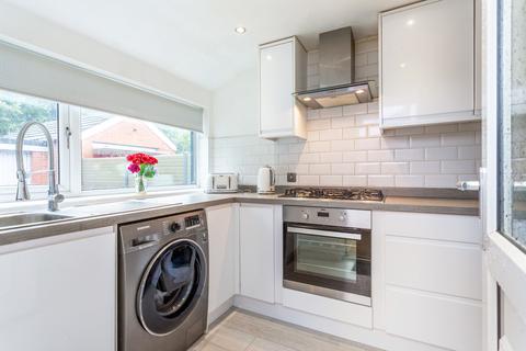 98 Manor Drive, Doncaster, DN2 6BT