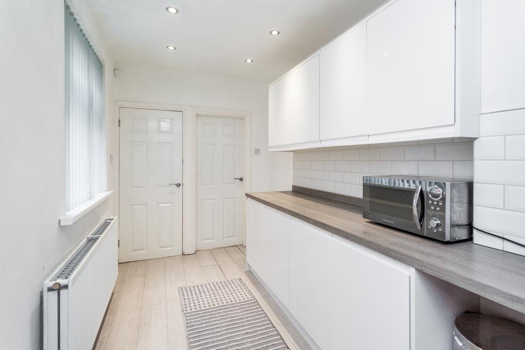 Kitchen e