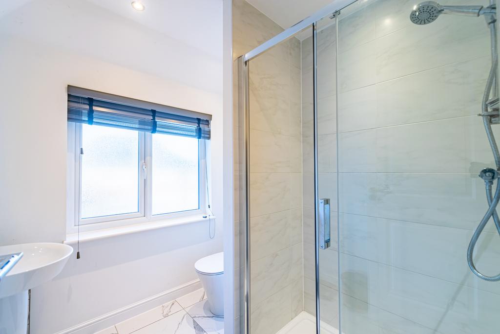 Bedroom 1 Ensuite