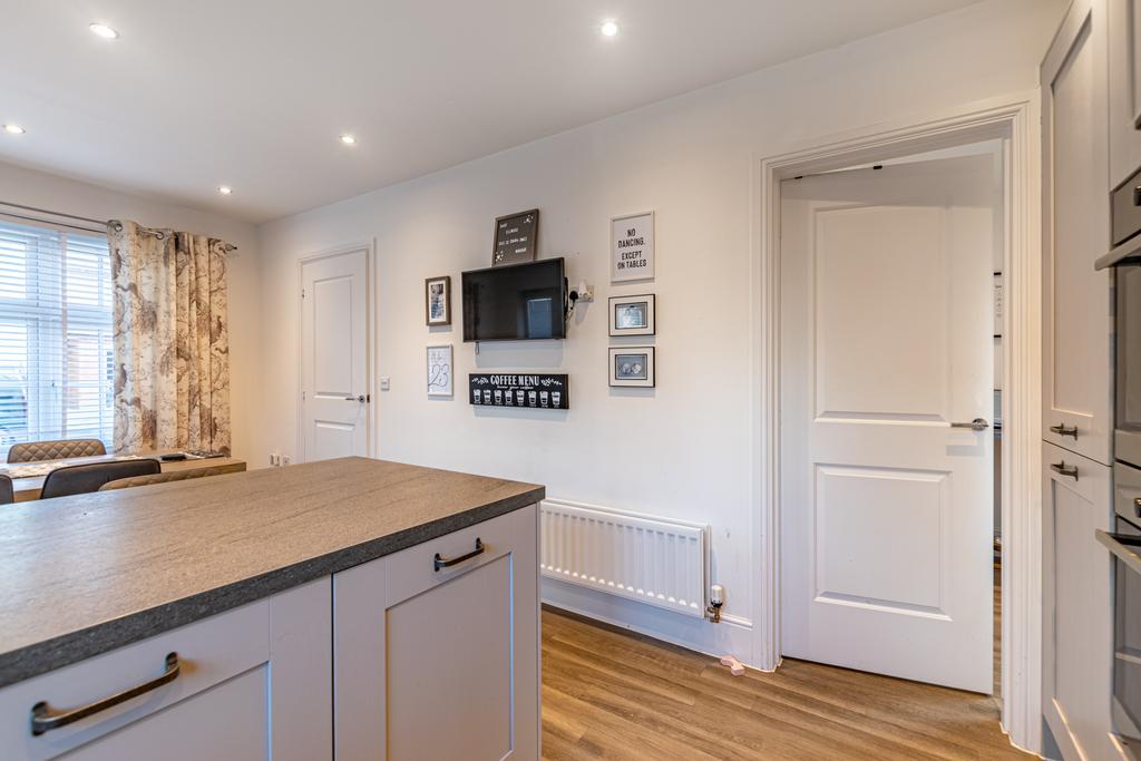 Kitchen Dining Room 5