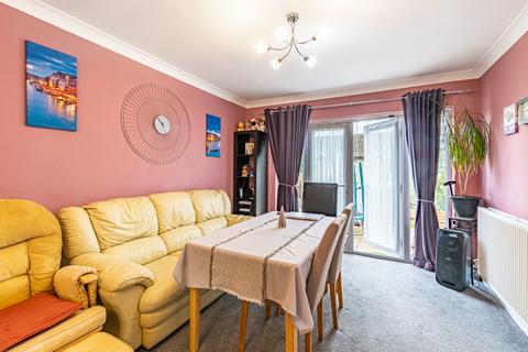 3 bedroom end of terrace house for sale, Leeds LS10