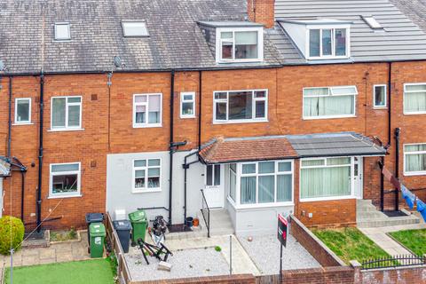 3 bedroom terraced house for sale, Leeds LS9