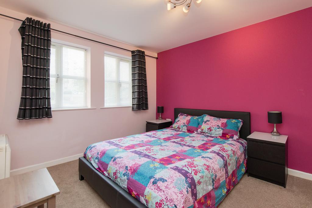 Bedroom 1a