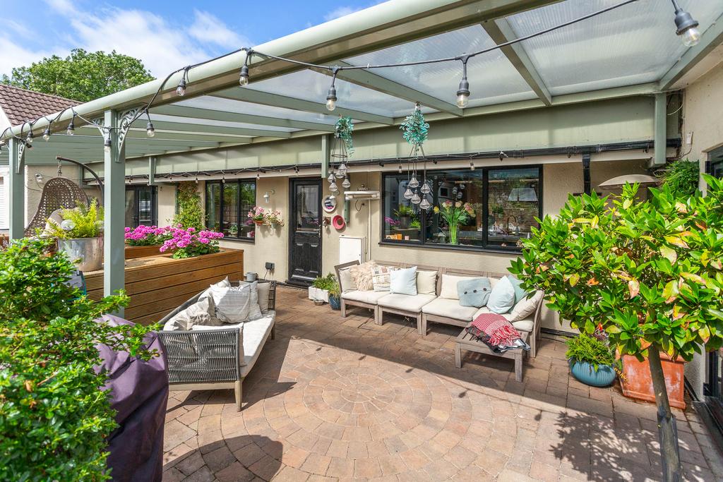 Covered patio 3