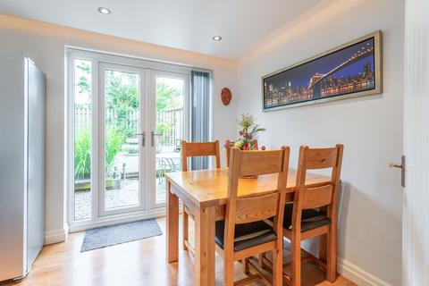 36 Chapel Walk, Riccall, York, YO19 6NU