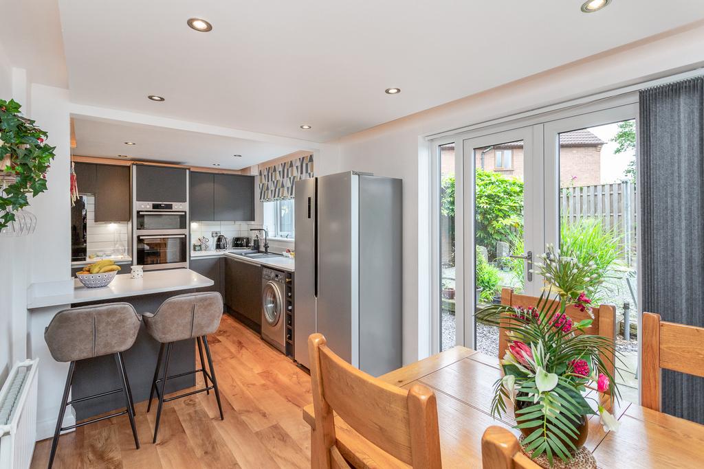 Dining room/kitchen