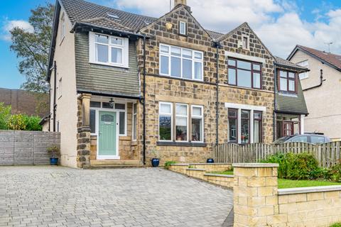 4 bedroom semi-detached house for sale, Leeds LS17