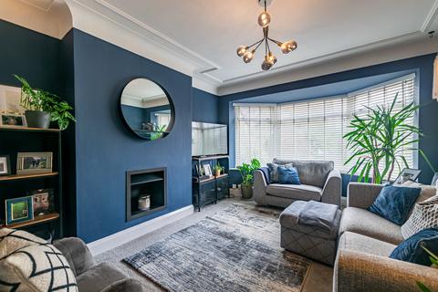 12 Bentcliffe Drive, Leeds, LS17 6QX