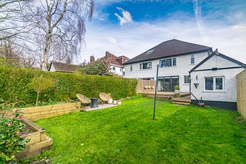 12 Bentcliffe Drive, Leeds, LS17 6QX