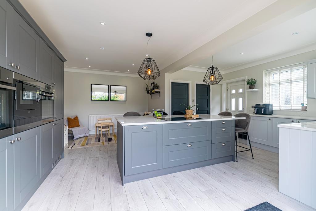 Kitchen Dining Room 6