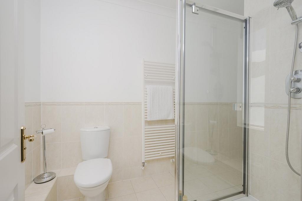 Bedroom 2 Ensuite