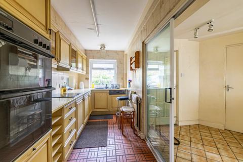 54 Oatlands Drive, Otley, LS21 2AY