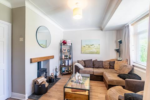 16 Parkland Gardens, Leeds, LS6 4PG