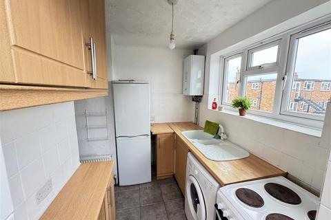 2 bedroom flat for sale, Down Hall Road, Rayleigh