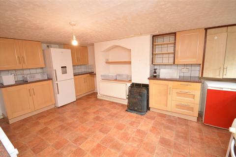 2 bedroom terraced house for sale, Cross Flatts Parade, Leeds