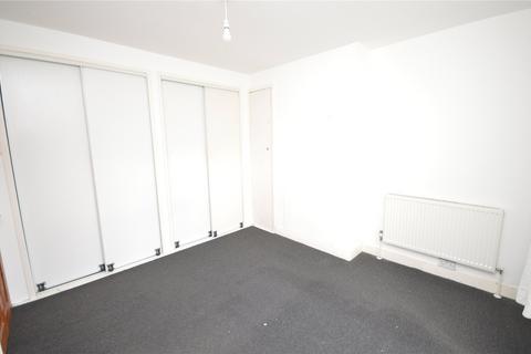 19 Cross Flatts Parade, Leeds, LS11 7JL