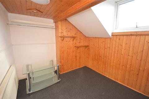 19 Cross Flatts Parade, Leeds, LS11 7JL