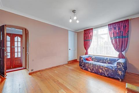 2 bedroom end of terrace house for sale, Davington Gardens, Dagenham, Essex