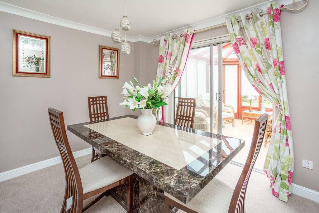 Dining room b