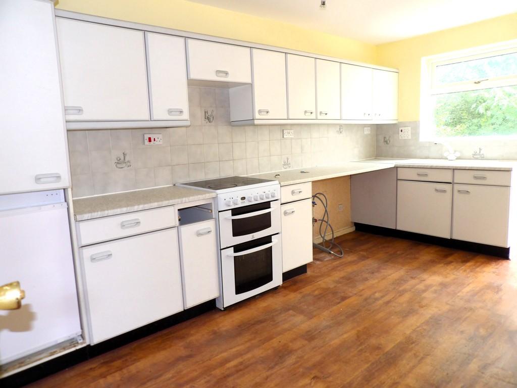 Eagleton Drive, High Green 4 bed detached house for sale £260,000