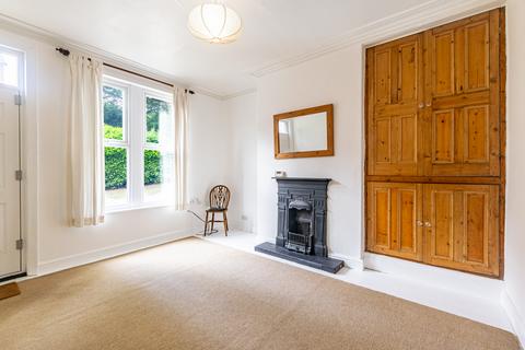 16 Heddon Place, Leeds, LS6 4EL