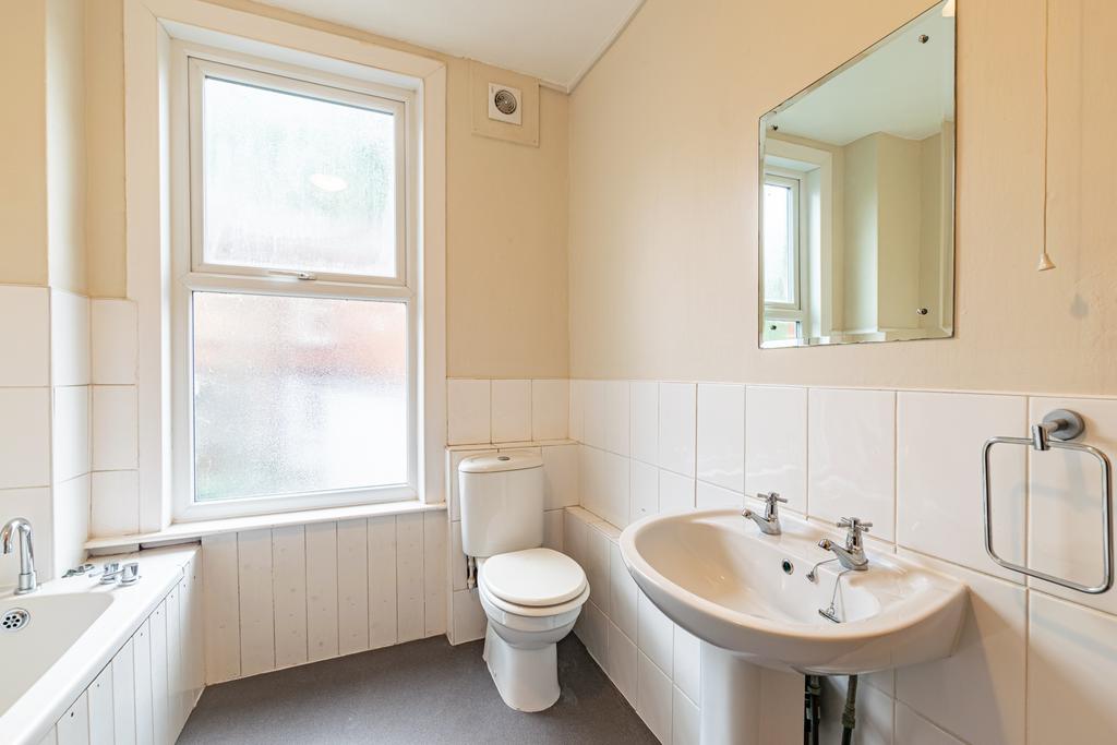 Bathroom2